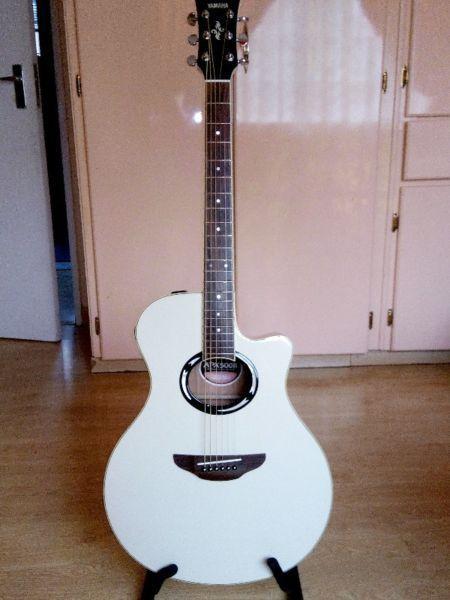 Yamaha acoustic guitar apx500 ii