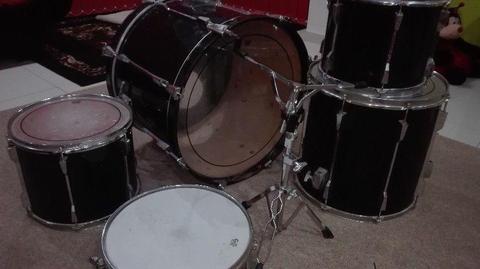 Tama drum kit for sale