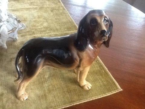 VINTAGE CERAMIC BLOODHOUND DOG