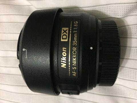 Nikon 35mm DX prime lens