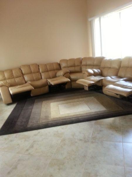 USA KING 1ST HAND SHOWROOM BOUGHT FROM USA 7 SEATER RECLINER LOUNGE SUITE