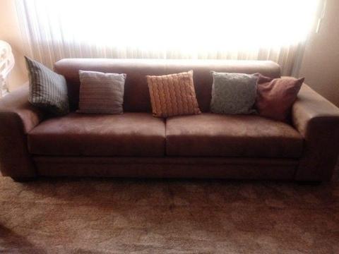 2 x 2seater couches incl pillows R5000 and computerdesk R300 contact marlene 0832992034