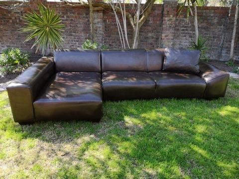 Coricraft Corner L-Shape Couch with Large Ottoman in Almost New Condition AVAILABLE in Panorama