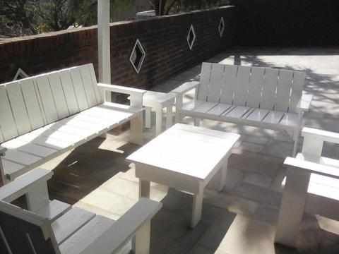 Patio Sets/Dining Sets/Pub Benches