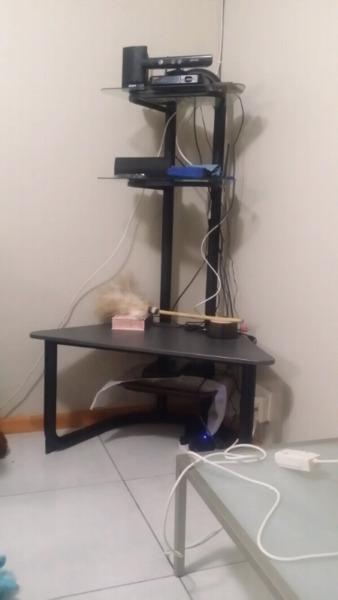 Great condition plasma stand