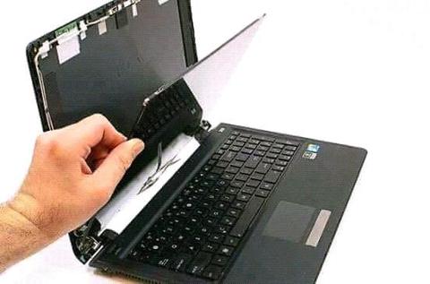 5 MINUTES LAPTOP SCREEN REPLACEMENT FROM R800 (DEPENDS ON THE MODEL)