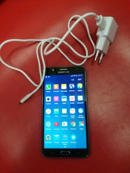 Samsung Galaxy j7 big one for sale