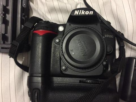 Nikon D7000 in pristine condition