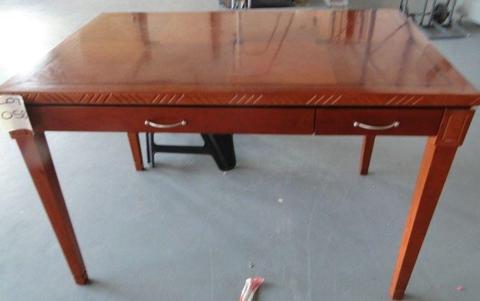 Beautiful Side table/Desk/Meeting table - R 650