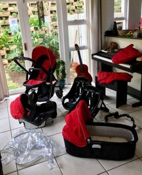 Baby Travel System: Stroller, Car Seat, Carry Cot (Graco EvoTrio)