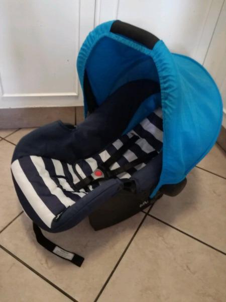 Bounce car seat