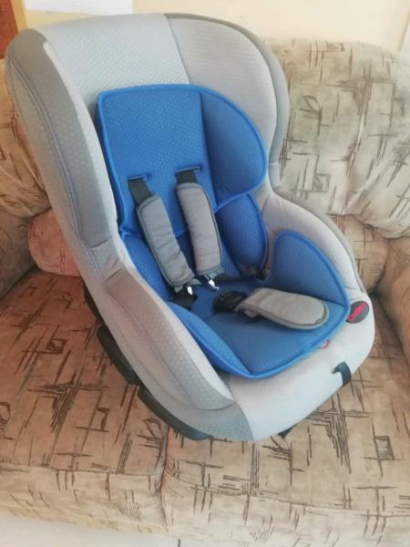 Reclining Chelino carseat 0-18kg