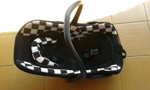 Chelino car seat for sale