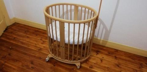 Stokke Sleepi Cot For Sale