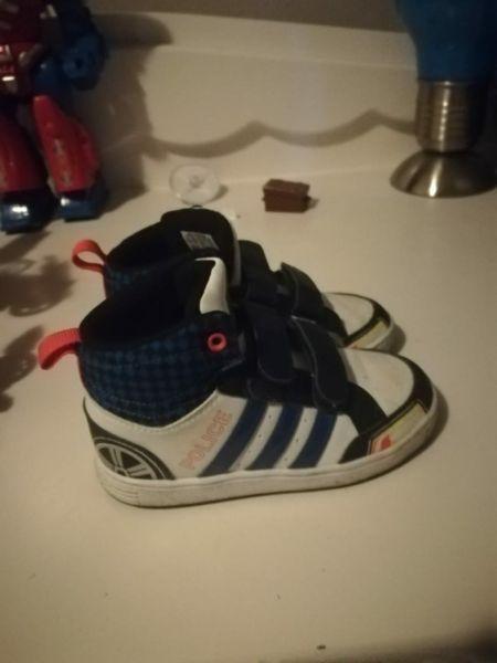 Toddler sneakers