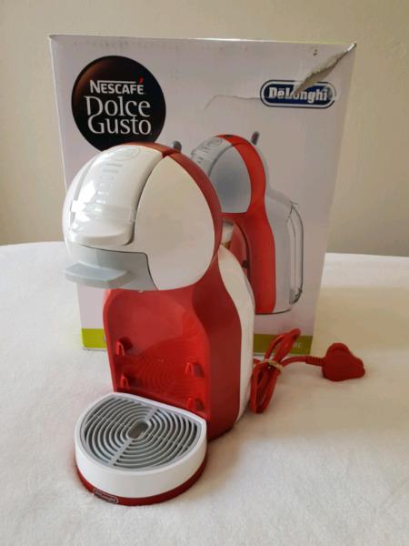 Dolce gusto mini me coffee machine