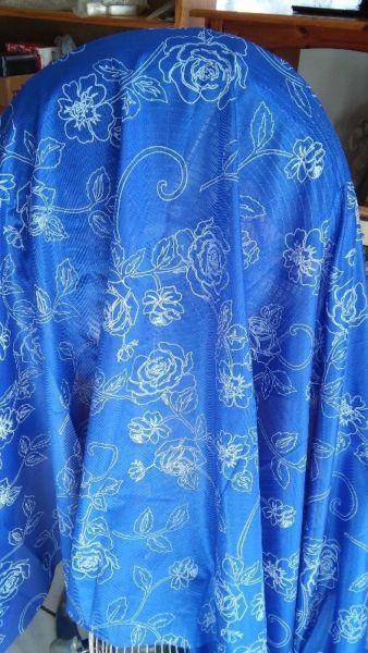 blue roses polyester material, 8m