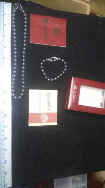 Majorica man made pearl necklace and bracelet