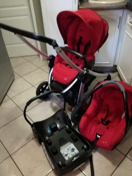 Bebe comfort Elea traveling system