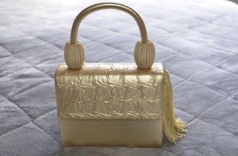 Gorgeous Vintage Gold Top-Handle Box Bag