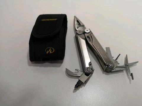 Leatherman Wave 2 in pouch