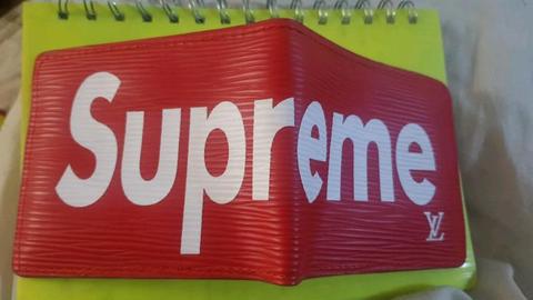 New available Supreme LV Red cowhide Mens wallet
