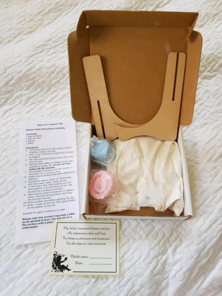 Baby hand/foot print kit