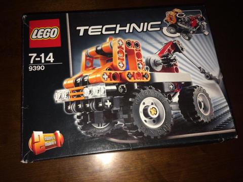 LEGO Technic 9390 Truck/racecar unused