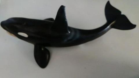 Free Willy Whale figure