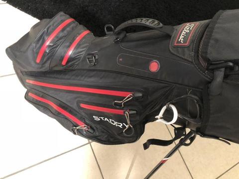 Titleist StaDry Standbag R2000.00