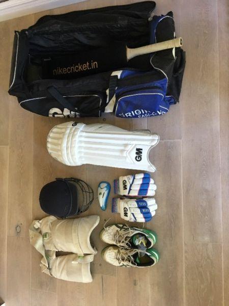 Full Cricket Kit in Excellent Condition
