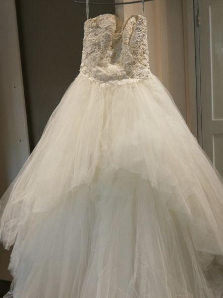 Enzoni Wedding dress for sale