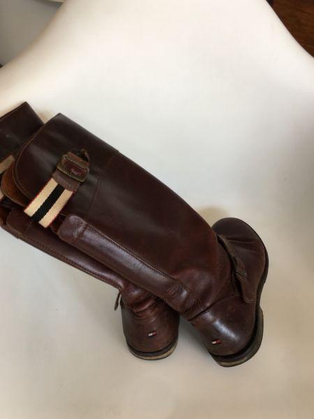 Tommy Hilfiger leather boots size 4