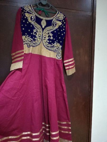 Punjabis- shalwar kameez