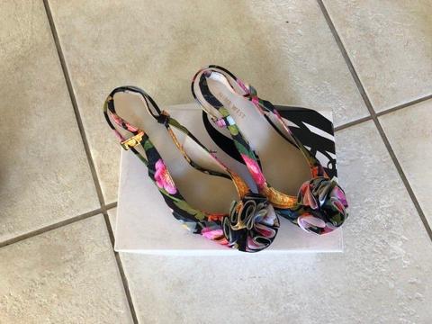 Buy NINE WEST Multi-coloured Rose kitten heels (Size: 6 UK / 39 EU / 8 US)