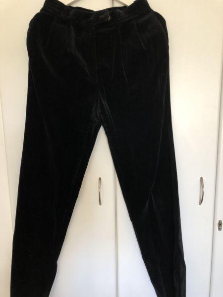 Exquisite Vintage Black Velvet Pants (Size 12)