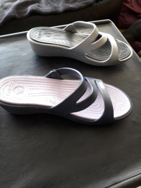 Sandals genuine Crocs size 4 never worn