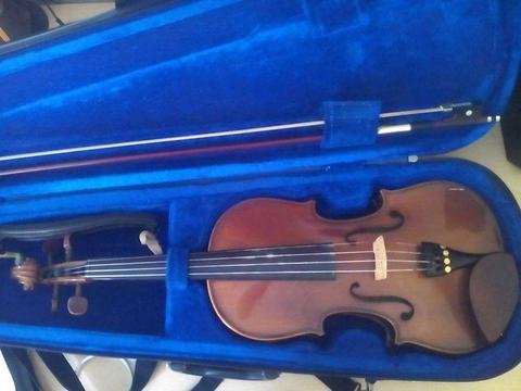 Stentor 4/4 acoustic violin