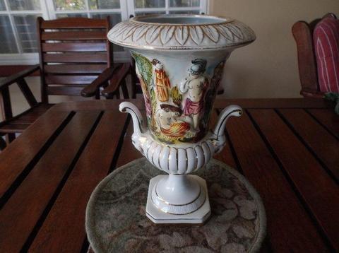 Capodimonte Vintage Italian Figual Urn Vase