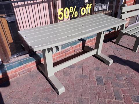 Patio table #BARGAIN BOX