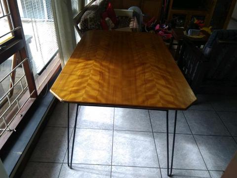 6- seater dining room table