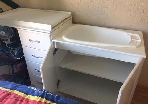 Second hand baby compactum in excellent condition