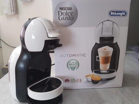 Dolce Gusto coffee machine in Good nick