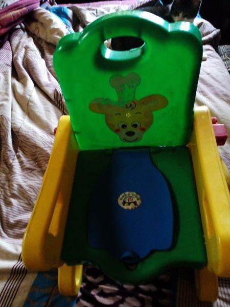 Kids training chair