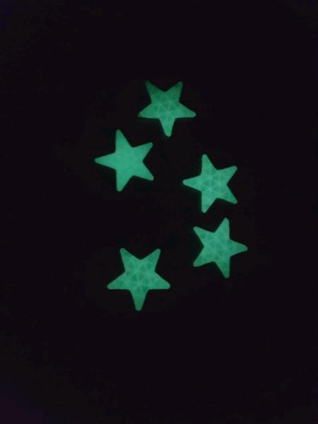 40 glow in the dark stars