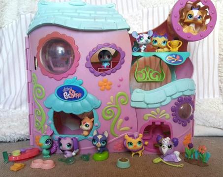 Large Littlest pet shop toy set