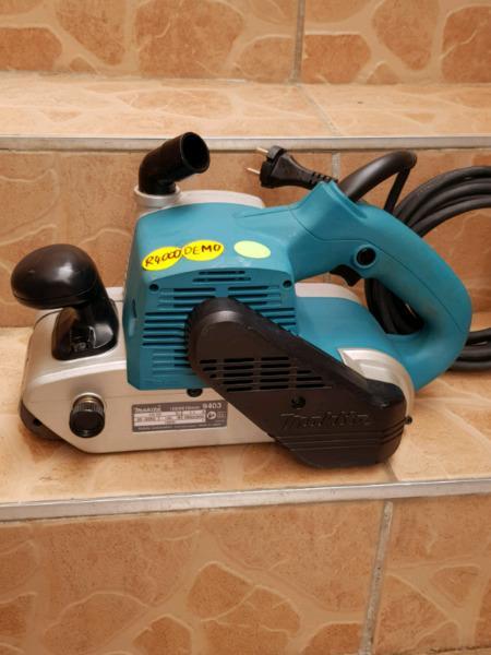 MAKITA 9403 BELT SANDER DEMO R4000