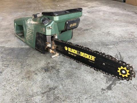 Black & Decker electric chainsaw