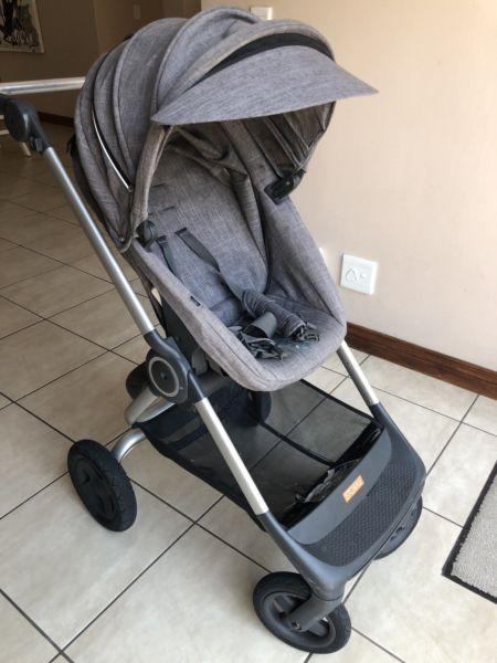 Stokke Skoot Pram