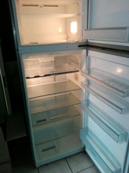 Silver Bosch 420L fridge freezer....R1900